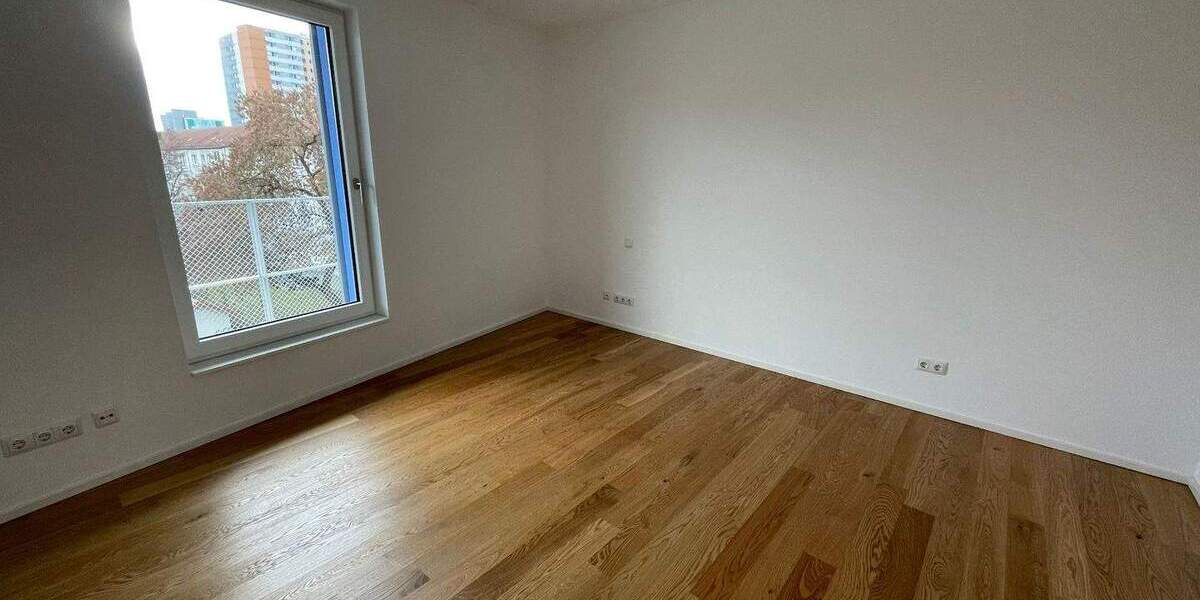 Jetzt oder nie: Neuwertige 3-Zimmer-Wohnung mit EBK und Stellplatzmöglichkeit! 3 zimmer