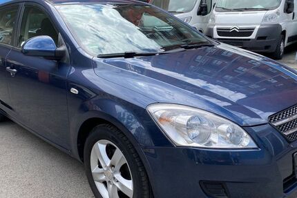 Kia ceed / Ceed 222.907 km 1.750 € Fürth ( bei Nürnberg ) 90762