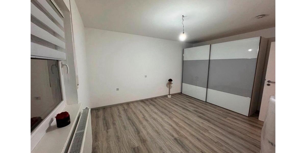 3 Zimmer Wohnung 76qm ab sofort oder ab 01.03.26 3 zimmer