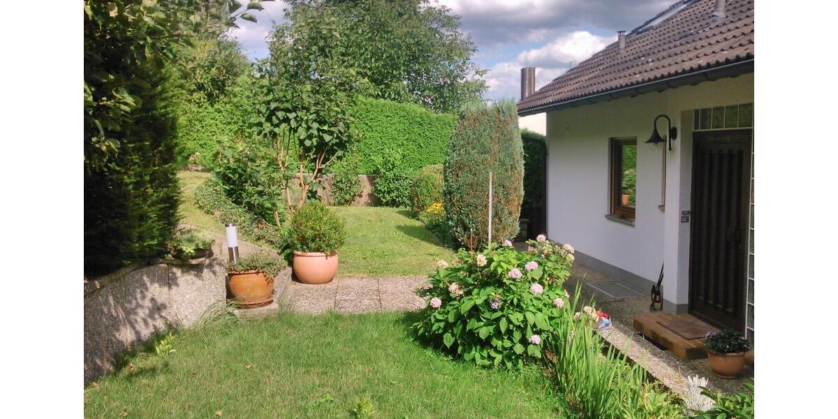 Doppelhaushälfte Nürnberg Altenfurt - 3 Zimmer, 110 m&sup2;, 1.600&euro; | Angebot:26584367