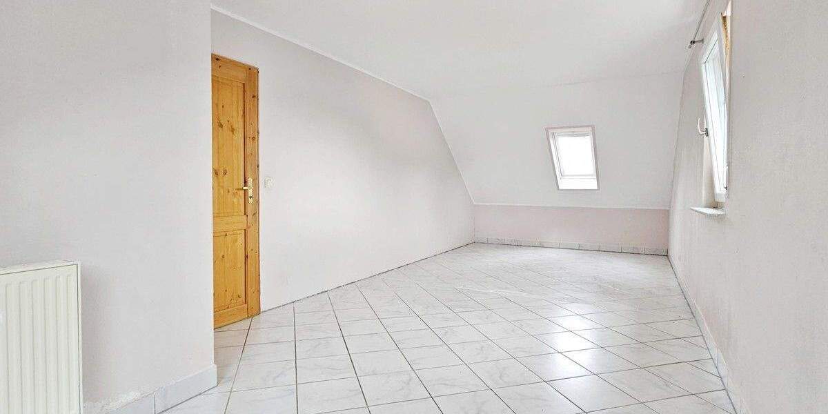 Reihenendhaus Nürnberg Gebersdorf - 5 Zimmer, 146 m&sup2;, 649.000&euro; | Angebot:24435837