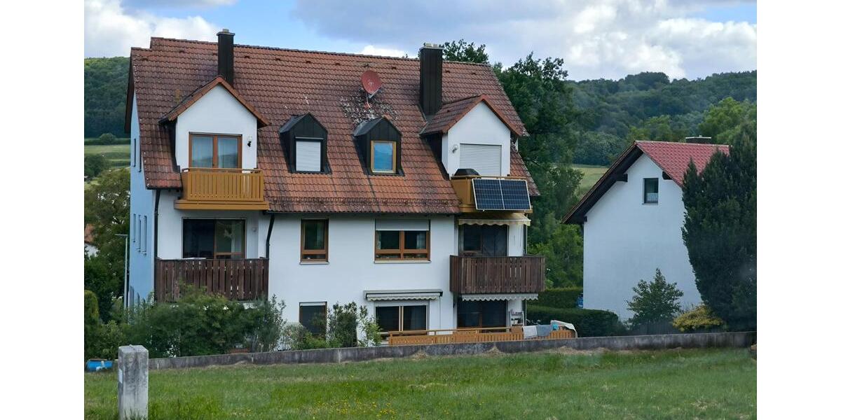 Schöne 3 Zimmer DG Wohnung mit Weitblick in ruhiger Lage 3 zimmer