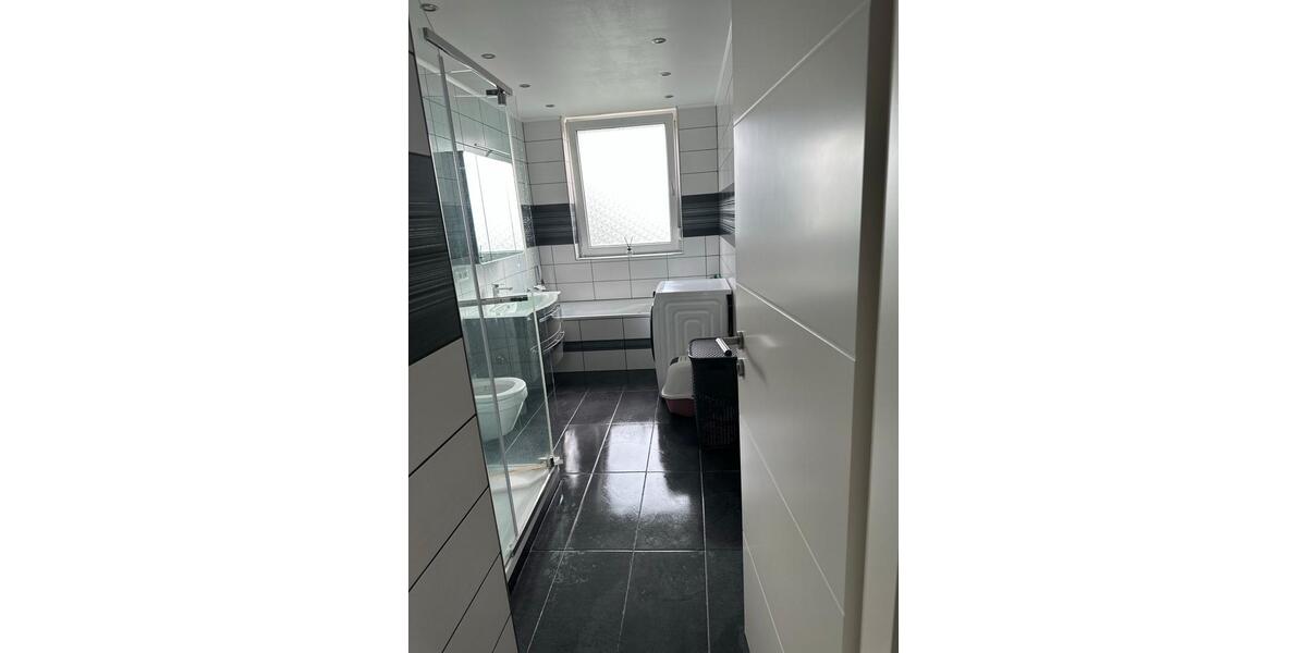Etagenwohnung Nürnberg Langwasser - 4 Zimmer, 86 m&sup2;, 1.600&euro; | Angebot:27593983