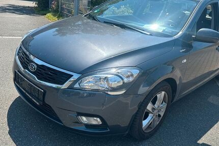 Kia ceed / Ceed 173.500 km 2.990 &euro; Fürth 90763