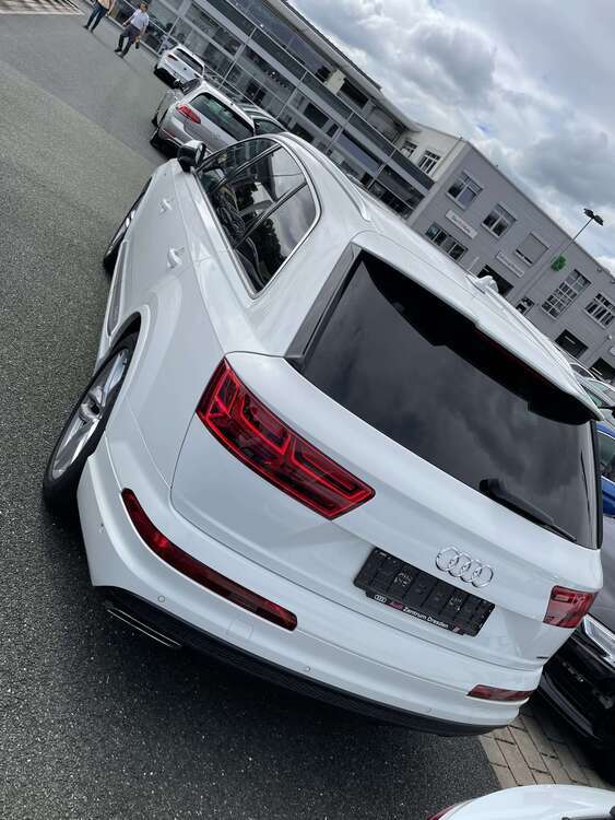 Audi Q7 88.000 km 43.000 € Fürth 90763