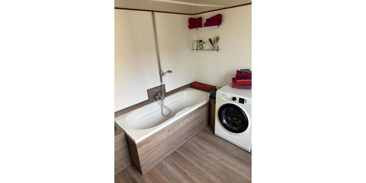 Etagenwohnung Nürnberg Eberhardshof - 3 Zimmer, 85 m&sup2;, 1.100&euro; | Angebot:27586498