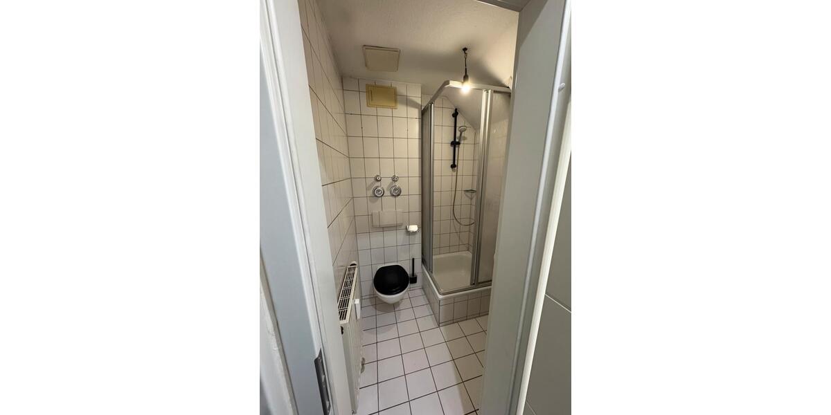 Helle 2-Zimmer-Wohnung mit Balkon in Fürth-Ronhof 2 zimmer