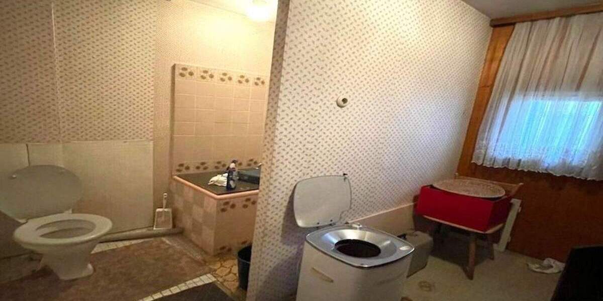 Mehrfamilienhaus, Wohnhaus Altdorf bei Nürnberg Altdorf - 6 Zimmer, 150 m&sup2;, 225.000&euro; | Angebot:25662829