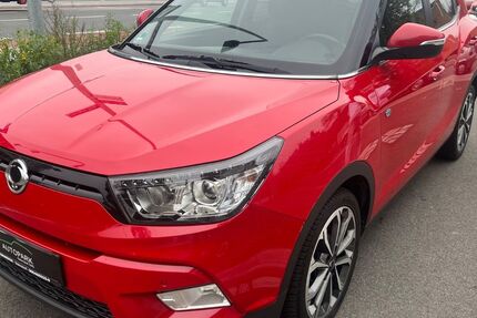 SsangYong Tivoli 108.000 km 7.900 &euro; Nürnberg 90449