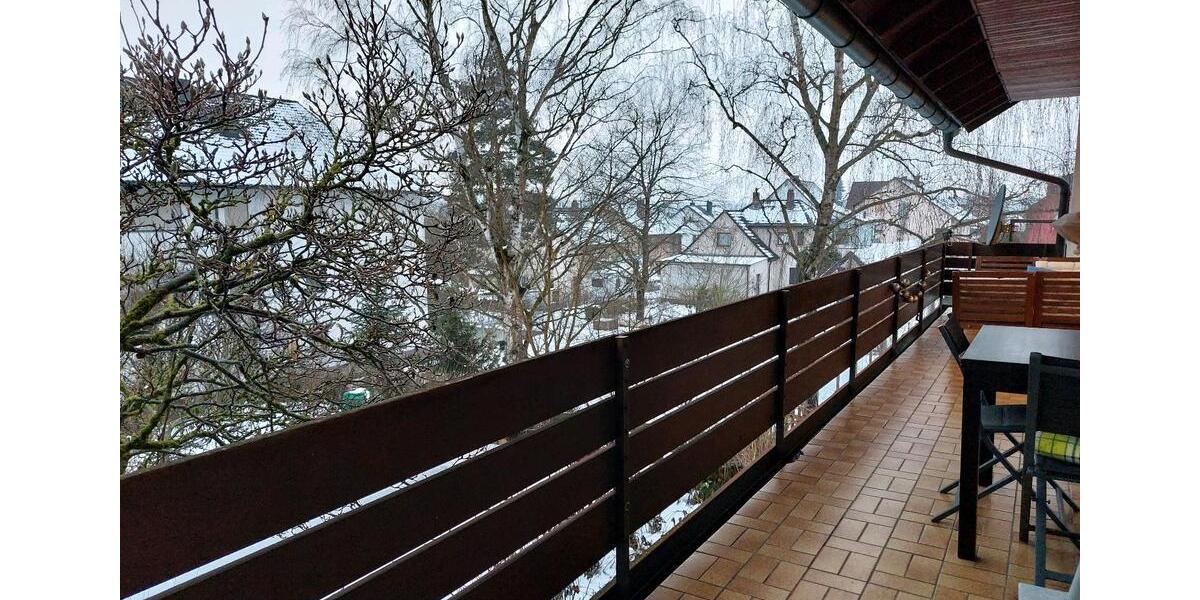 Großzügige 4-Zimmer-Wohnung mit Balkon & Garage in Roth 4 zimmer