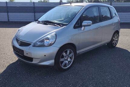 Honda Jazz 194.221 km 1.799 &euro; Fürth 90766