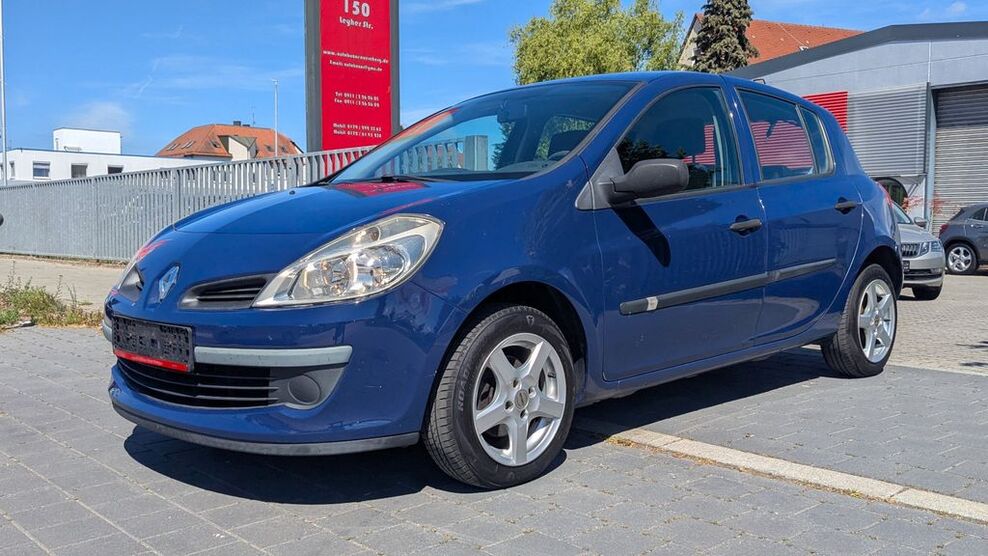 Renault Clio 199.000 km 1.490 € Nürnberg 90431