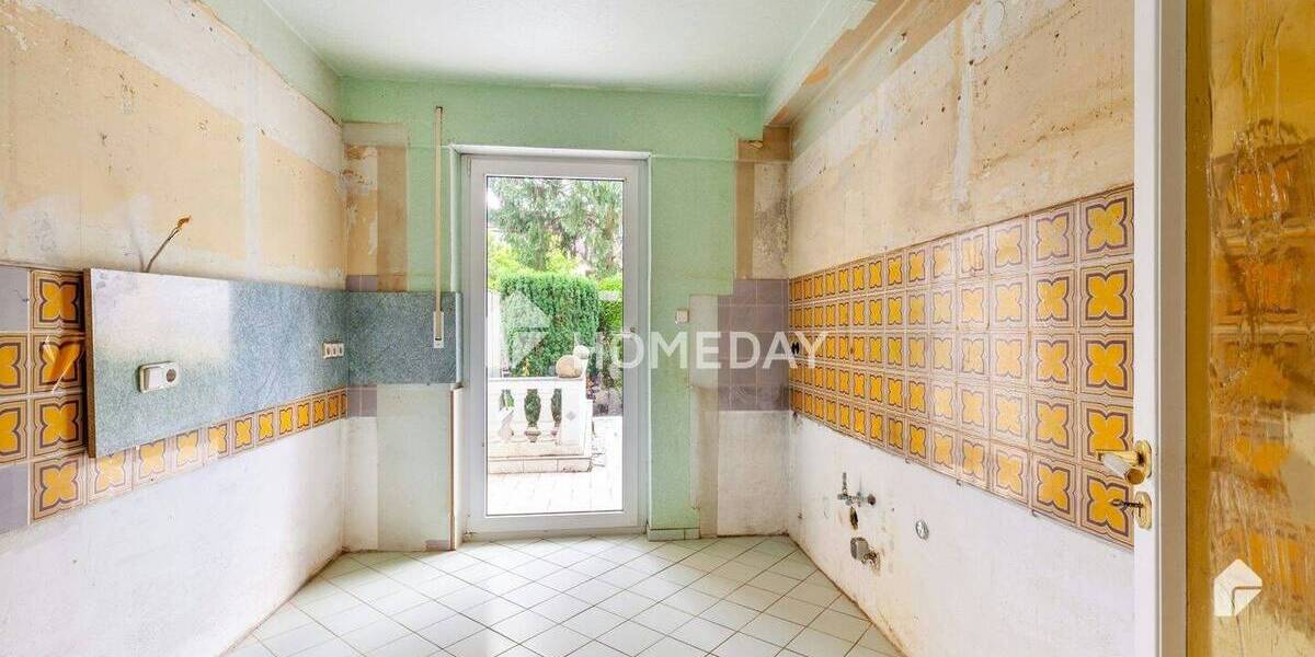 TOLLES HAUS IN BESTER LAGE, mit Hallenbad, Sauna, ca. 200m², 6 Zi., großes Grdst., Zerzabelshof 6 zimmer