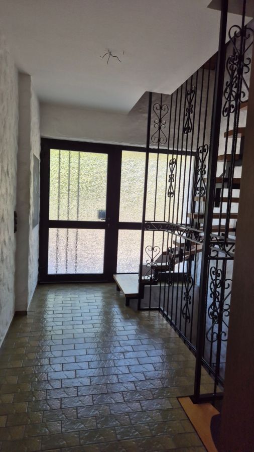 Provisionsfrei* Kinderfreundliches, sehr helles EFH für eine große Familie mit 2 separaten Wohnungen - OHNE MAKLER 6 zimmer