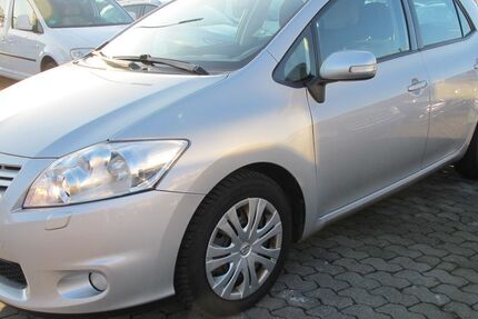 Toyota Auris 212.000 km 5.490 € Nürnberg 90439