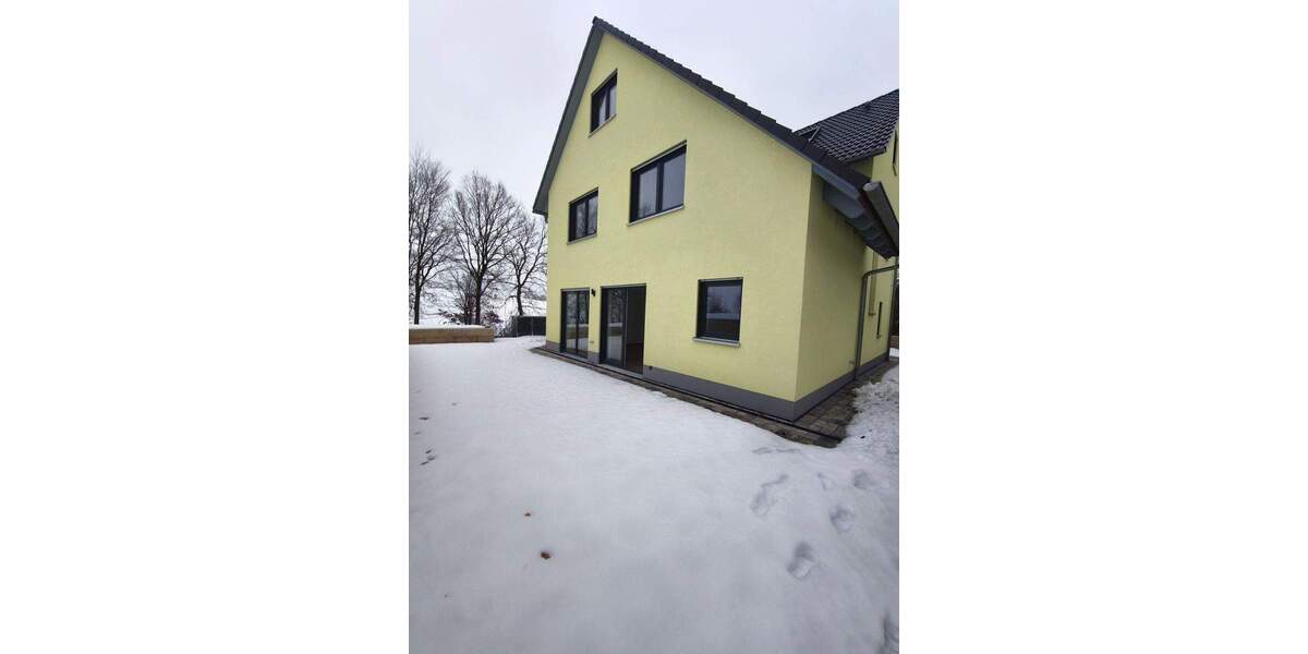 Einfamilienhaus Igensdorf Pettensiedel - 1 Zimmer, 240 m&sup2;, 2.200&euro; | Angebot:25770176