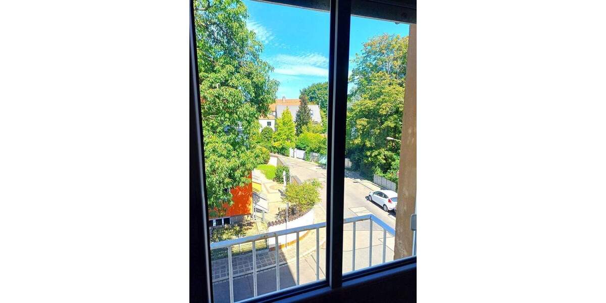 Modernisierte 3-Zi.-Wohnung mit Loggia, Garage, ruhige Grünlage, Luitpoldhain, Nähe Innenstadt 3 zimmer