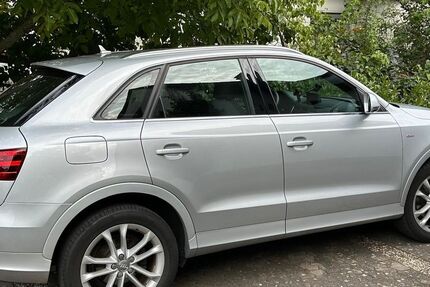 Audi Q3 113.000 km 15.800 € Nürnberg 90453