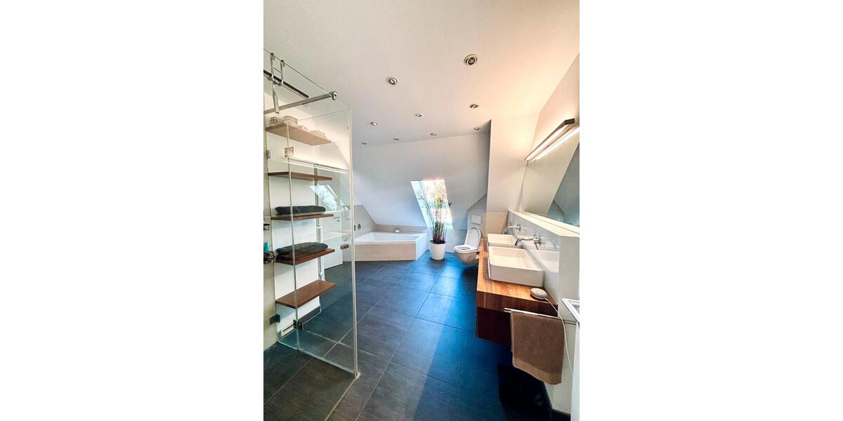 Vollmöbliertes Loft in Schniegling zu vermieten (Jan-Mai 2026) zimmer