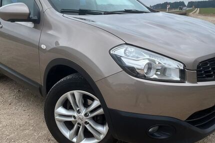 Nissan Qashqai 107.000 km 6.999 &euro; Fürth 90762