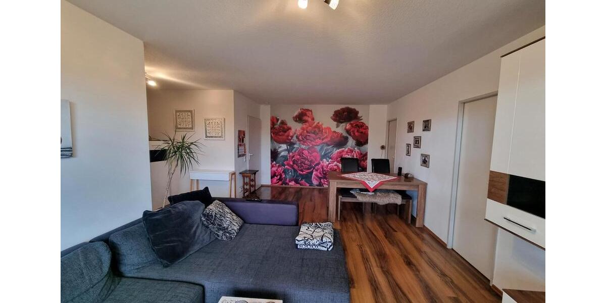 Schön möblierte 2-Zimmer-Wohnung mit Balkon und Blick ins Grüne 2 zimmer