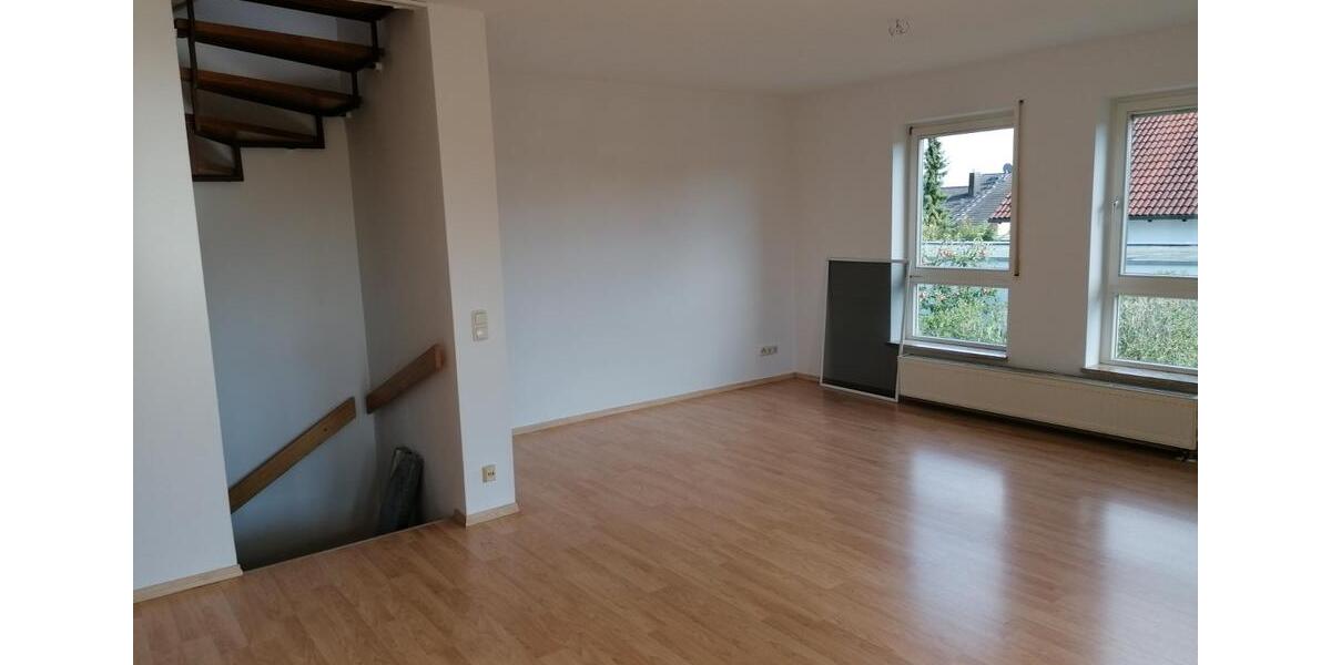 Röttenbach- Perfekt für Familien- attraktive Lage, großer Garten 5 zimmer