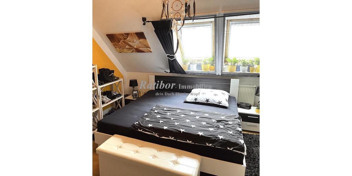 Gut vermietete 2 Zimmer-Mansardenwohnung mit Loggia und Stellplatz in ruhiger Wohnlage RH-Nord - Dachgeschoßwohnung Roth | Angebot:25281237