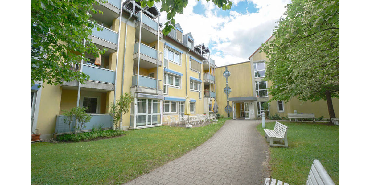 Etagenwohnung Nürnberg Röthenbach b Schweinau - 2 Zimmer, 47 m&sup2;, 210.000&euro; | Angebot:26694658