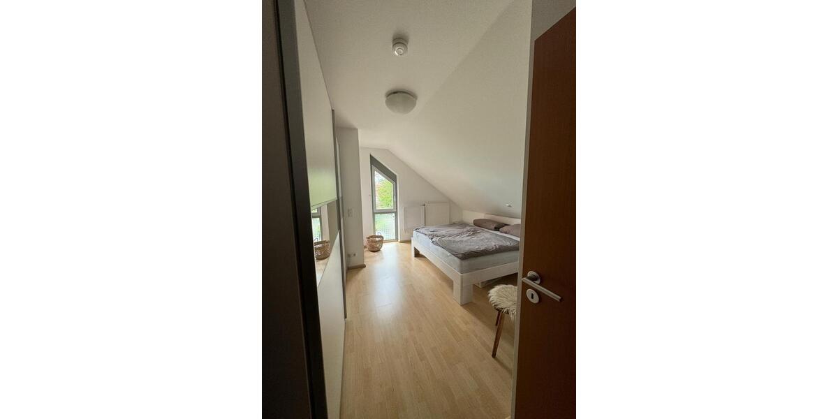 Dachgeschoßwohnung Erlangen Bruck - 3 Zimmer, 83 m&sup2;, 450.000&euro; | Angebot:26071666