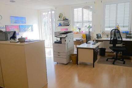 Büro in Roth 195.000 € 78 m² zimmer