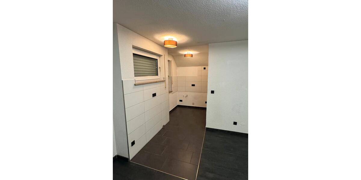 Helle 2-Zimmer-Wohnung mit Balkon in Fürth-Ronhof 2 zimmer