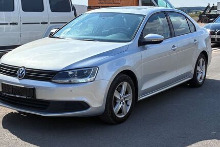 VW Jetta 125.000 km 5.990 &euro; Großhabersdorf 90613