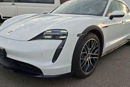 Porsche Taycan 151.970 km 48.999 &euro; Schwaig 90571