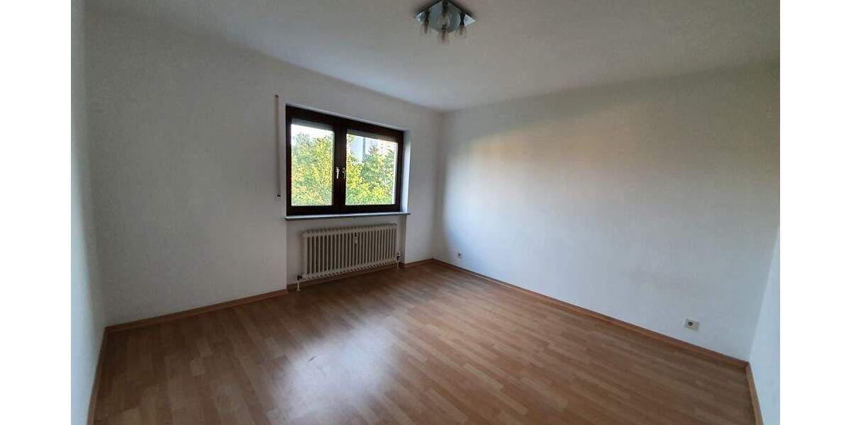 Etagenwohnung Erlangen Alterlangen - 3 Zimmer, 80 m&sup2;, 210.000&euro; | Angebot:24484976