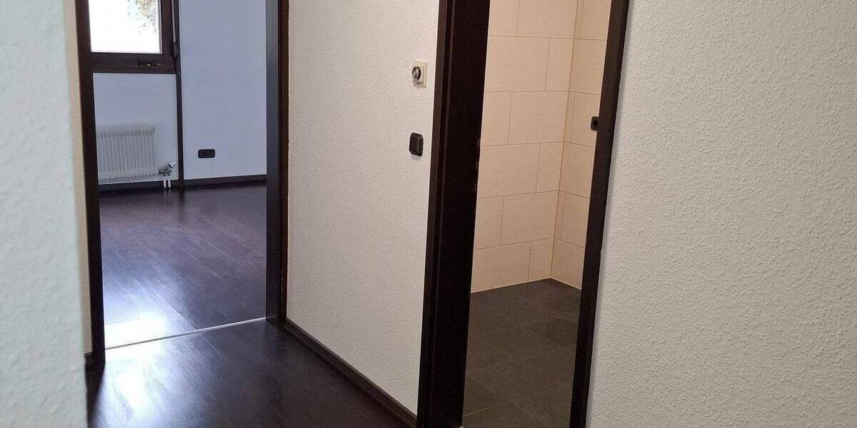 gepflegte EG Wohnung (barrierefrei) 3 zimmer