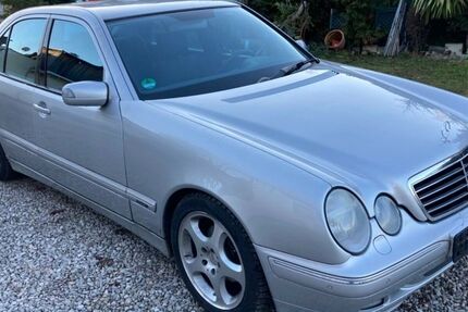 Mercedes-Benz E 200 145.000 km 3.900 &euro; Hersbruck 91217