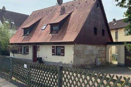 Haus Nürnberg Großgründlach - 7 Zimmer, 145 m&sup2;, 441.000&euro; | Angebot:25779107