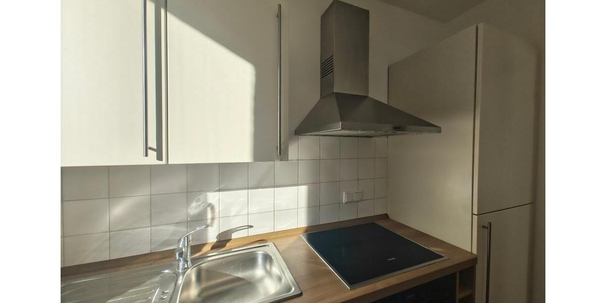 Nürnberg West - helle, freundliche 2-Zimmer Wohnung mit Aufzug und Balkon in Top-Lage 2 zimmer