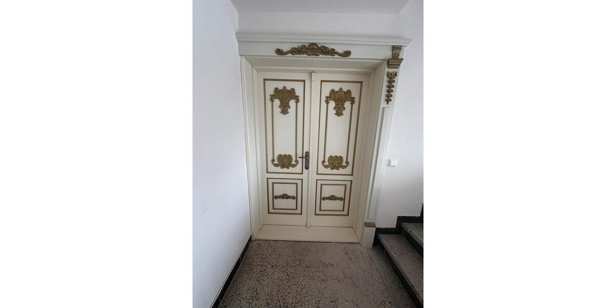 3 Zimmer Wohnung in kernsaniertem Altbau 3 zimmer