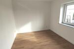 Neu saniertes Einfamilienhaus mit Garage, Garten, Wärmepumpe und Mieter–Strom