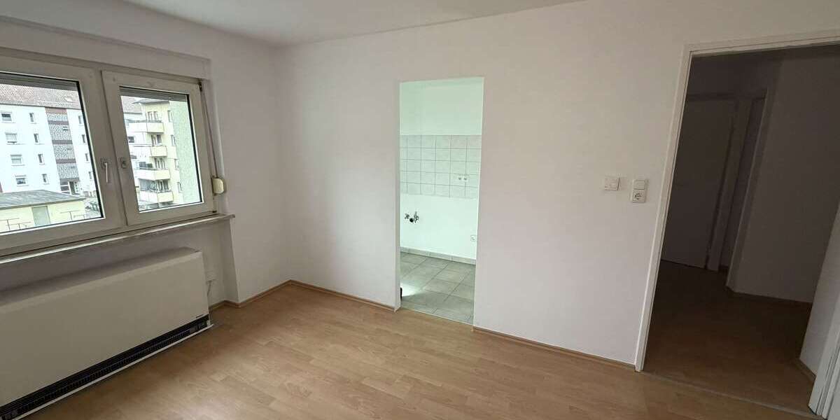 Etagenwohnung Lauf - 1 Zimmer, 28 m&sup2;, 335&euro; | Angebot:24549013