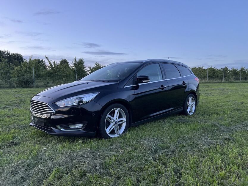 Ford Focus 106.000 km 8.900 € Gräfenberg 91322