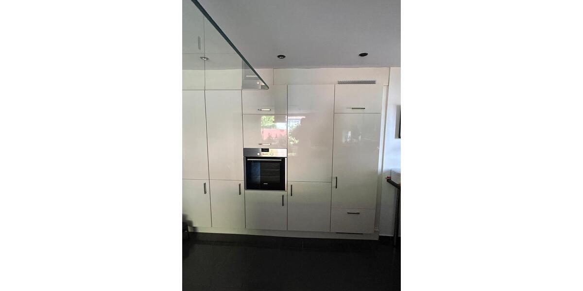 Exklusives Wohnen mit Historie & Moderne. 8 zimmer