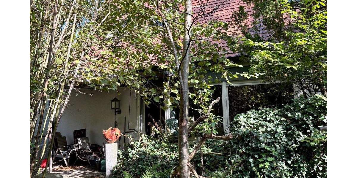 Ruhiges Wohnen in gewachsener Wohngegend...Wohnen u. Arbeiten in ER-Tennenlohe 7 zimmer