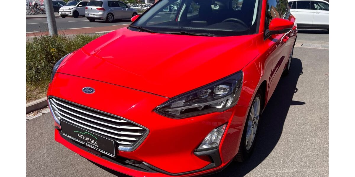 Ford Focus 98.000 km 11.900 &euro; Nürnberg 90449
