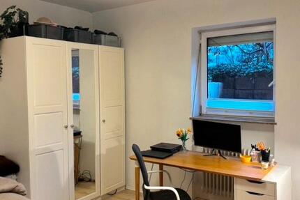 Wohnung Nürnberg Gleißhammer - 5 Zimmer, 16 m&sup2;, 425&euro; | Angebot:25764459