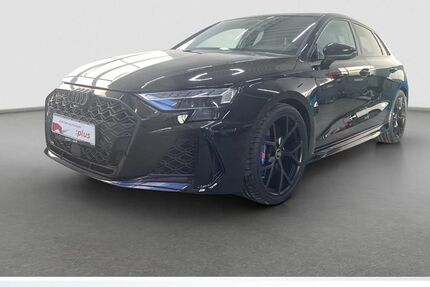 Audi RS3 4.900 km 76.480 &euro; Fürth 90763
