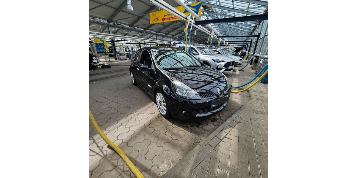 Renault Clio 219.628 km 7.990 &euro; Nürnberg 90461