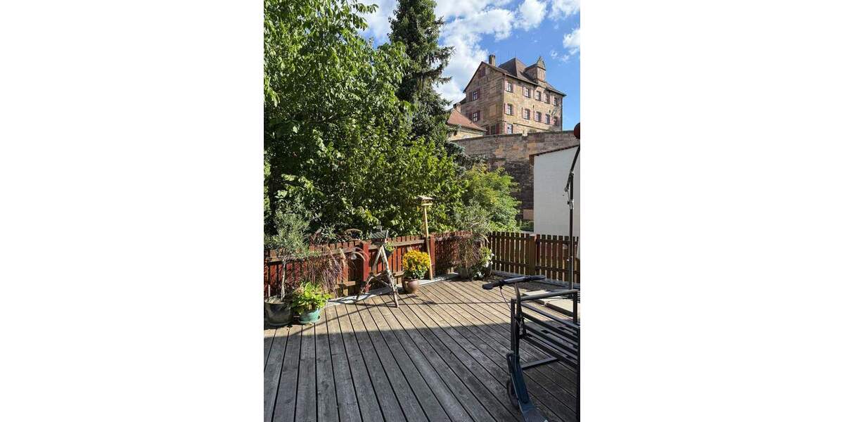 Etagenwohnung Heroldsberg - 3 Zimmer, 98 m&sup2;, 360.000&euro; | Angebot:25703794