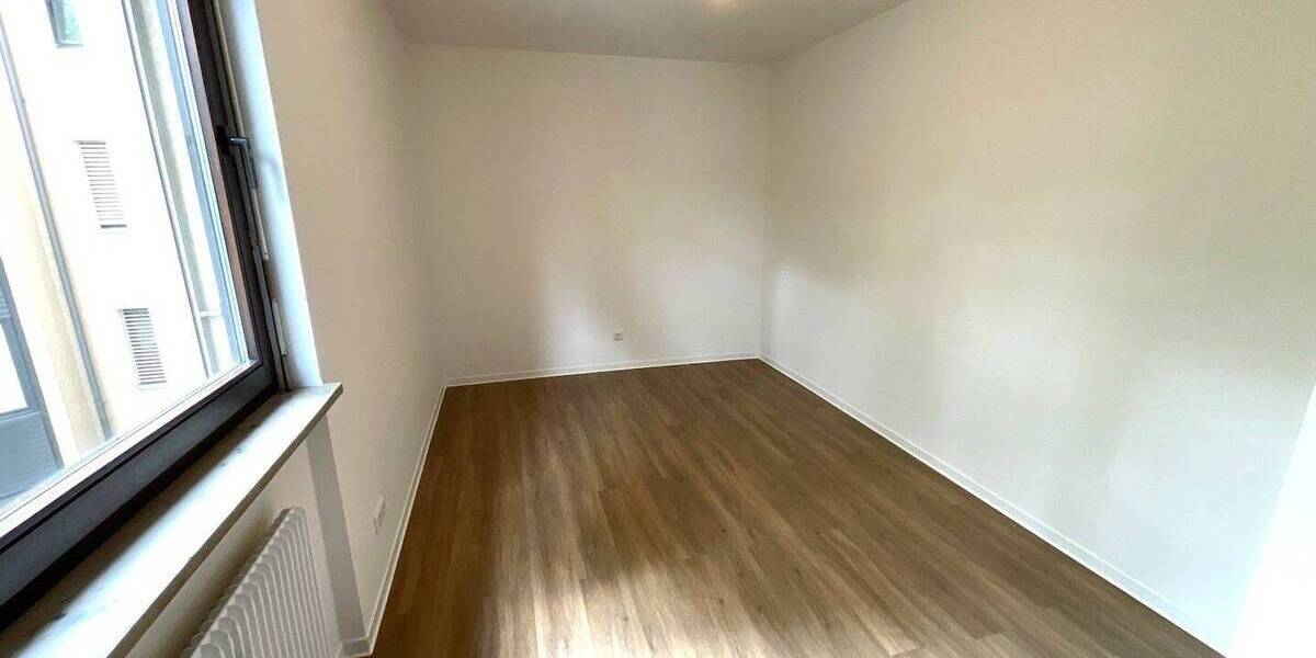 Etagenwohnung Nürnberg Steinbühl - 3 Zimmer, 71 m&sup2;, 879&euro; | Angebot:26692604